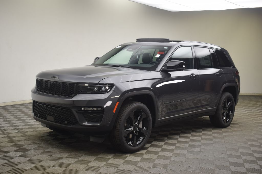 new 2025 Jeep Grand Cherokee car, priced at $54,405