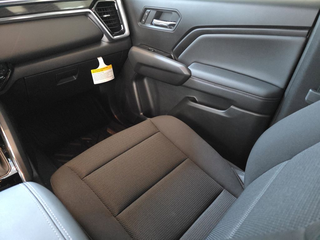 new 2025 GMC Canyon car, priced at $37,652