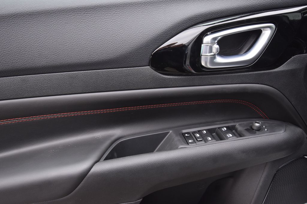 new 2026 Jeep Compass car, priced at $38,569