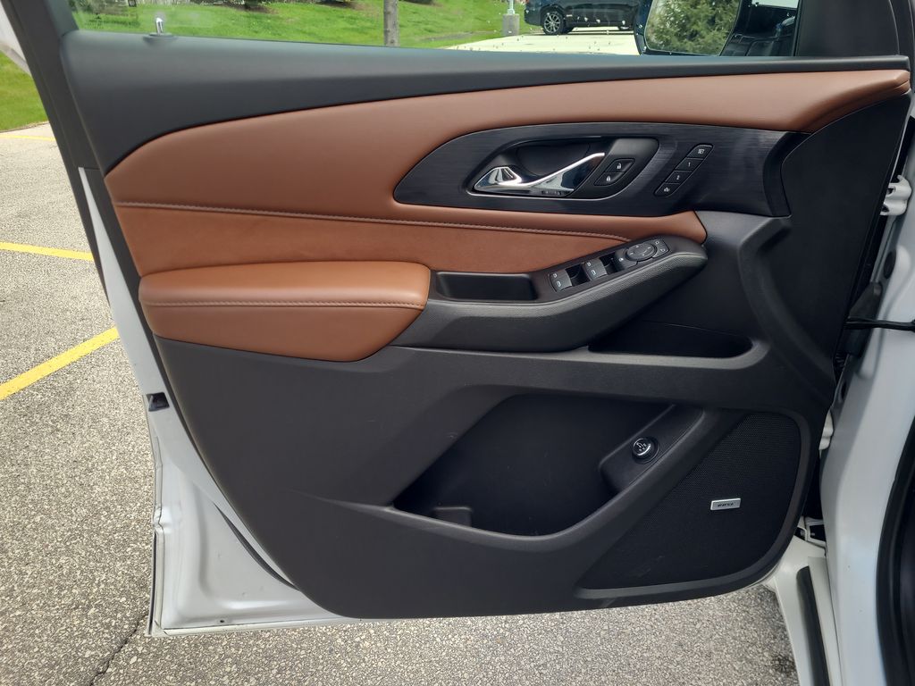 used 2019 Chevrolet Traverse car, priced at $22,402