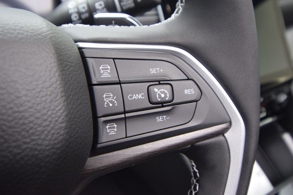 new 2025 Jeep Grand Cherokee L car, priced at $50,985