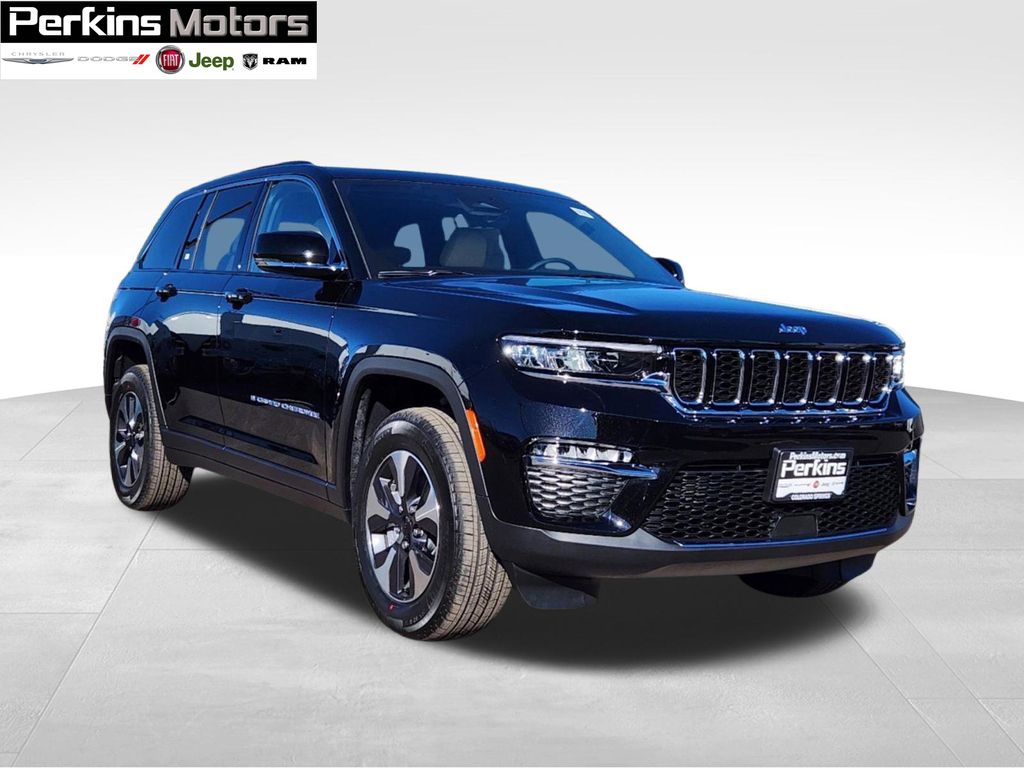 new 2025 Jeep Grand Cherokee car, priced at $52,869