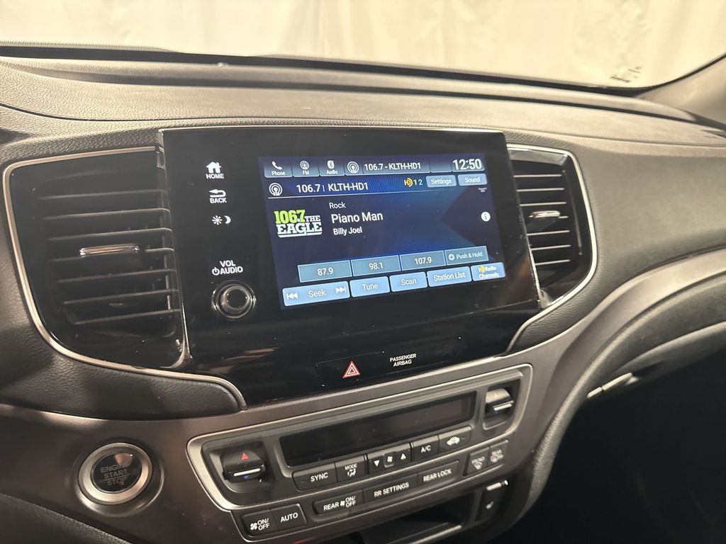 used 2022 Honda Pilot car, priced at $33,792