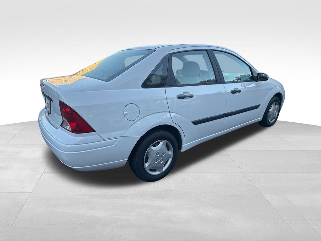 used 2003 Ford Focus car, priced at $5,900