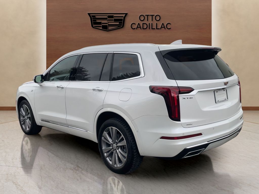used 2022 Cadillac XT6 car, priced at $35,950