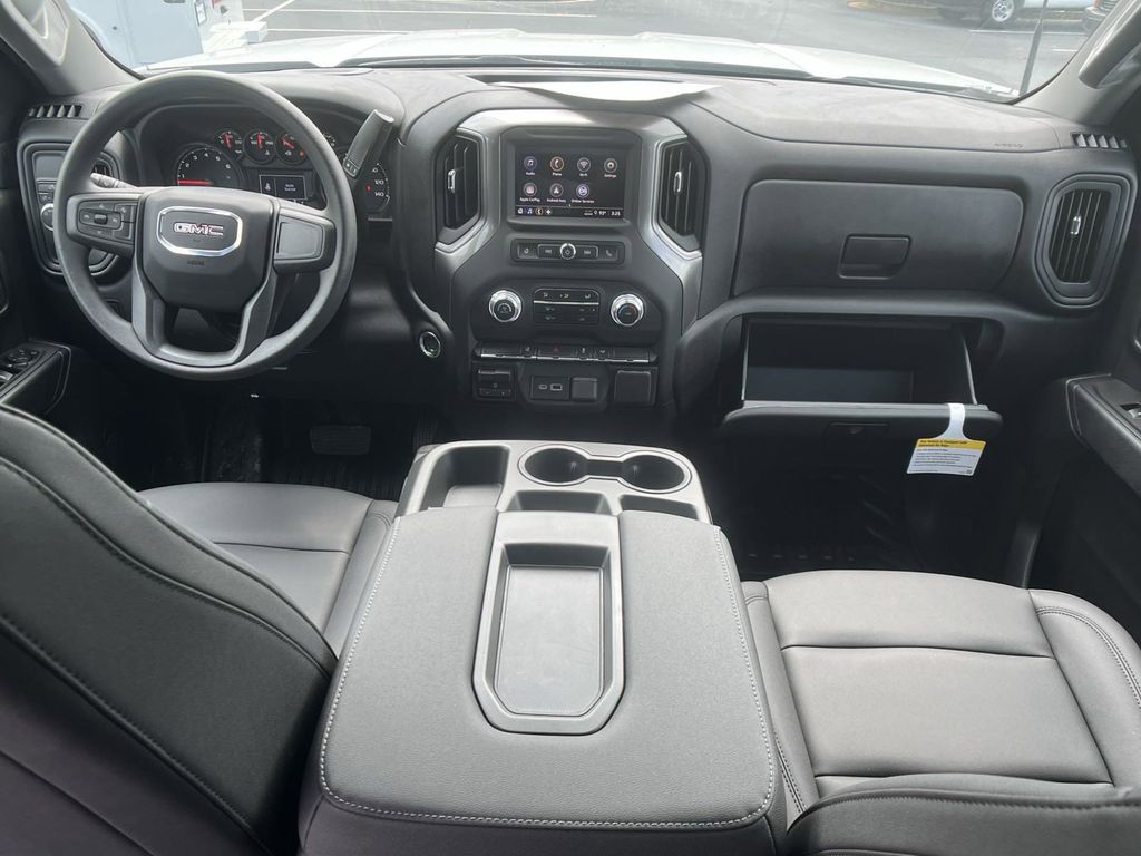 new 2024 GMC Sierra 2500HD car, priced at $46,133