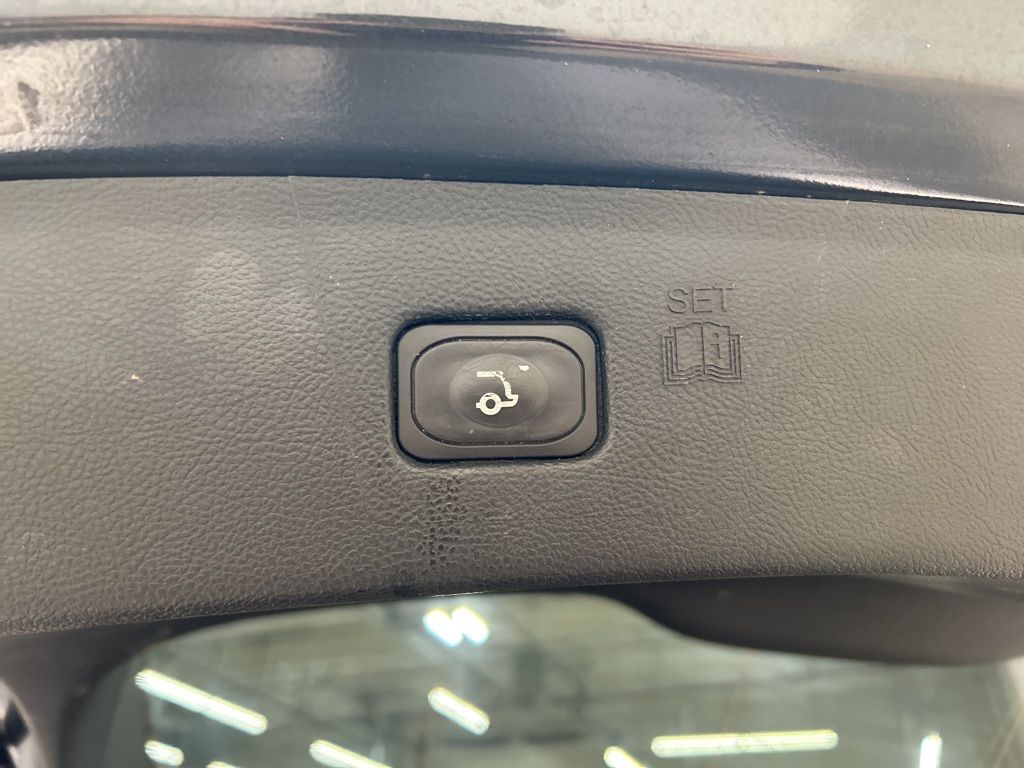 used 2023 Ford Edge car, priced at $28,998