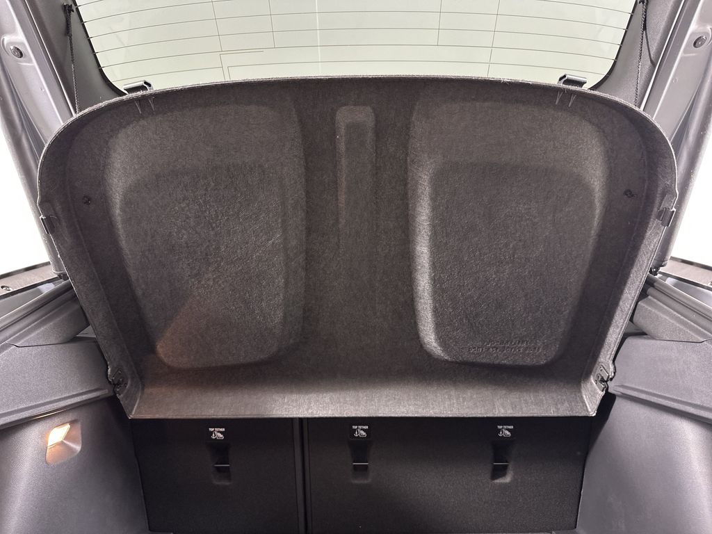 new 2025 Buick Envista car, priced at $30,065