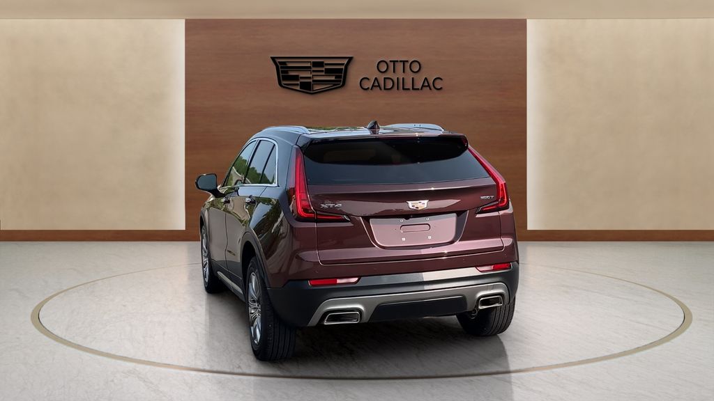 used 2022 Cadillac XT4 car, priced at $29,450