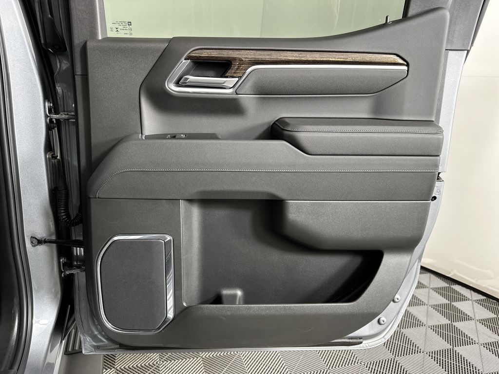 new 2025 GMC Sierra 1500 car, priced at $59,779