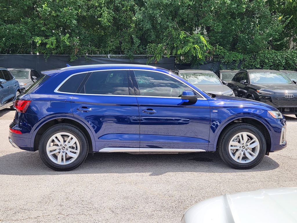 used 2022 Audi Q5 car, priced at $33,402