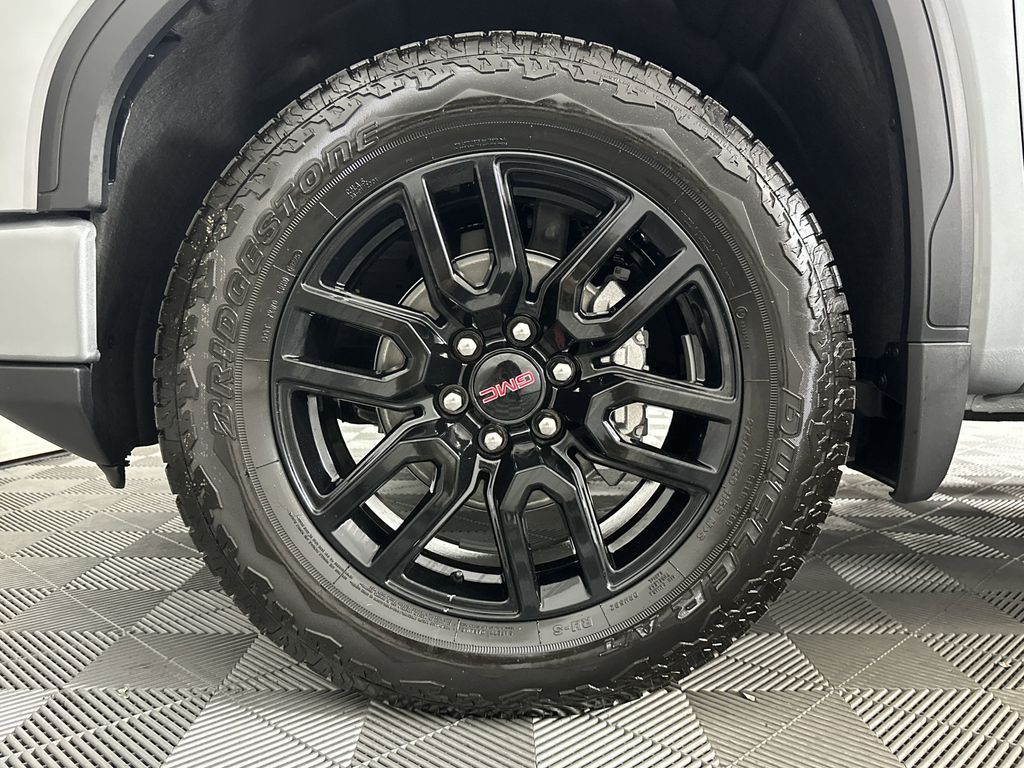 new 2025 GMC Sierra 1500 car, priced at $60,224