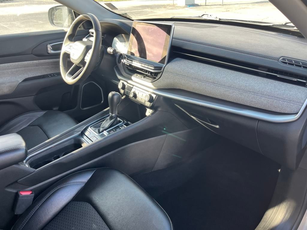 used 2022 Jeep Compass car, priced at $19,996