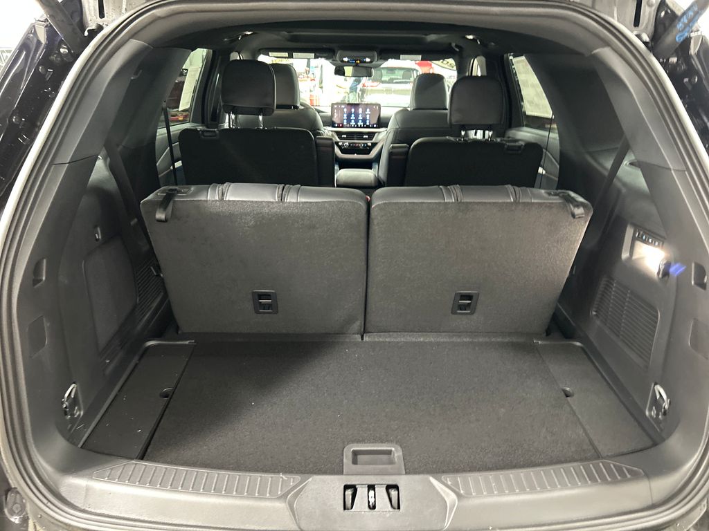 new 2025 Ford Explorer car, priced at $57,582