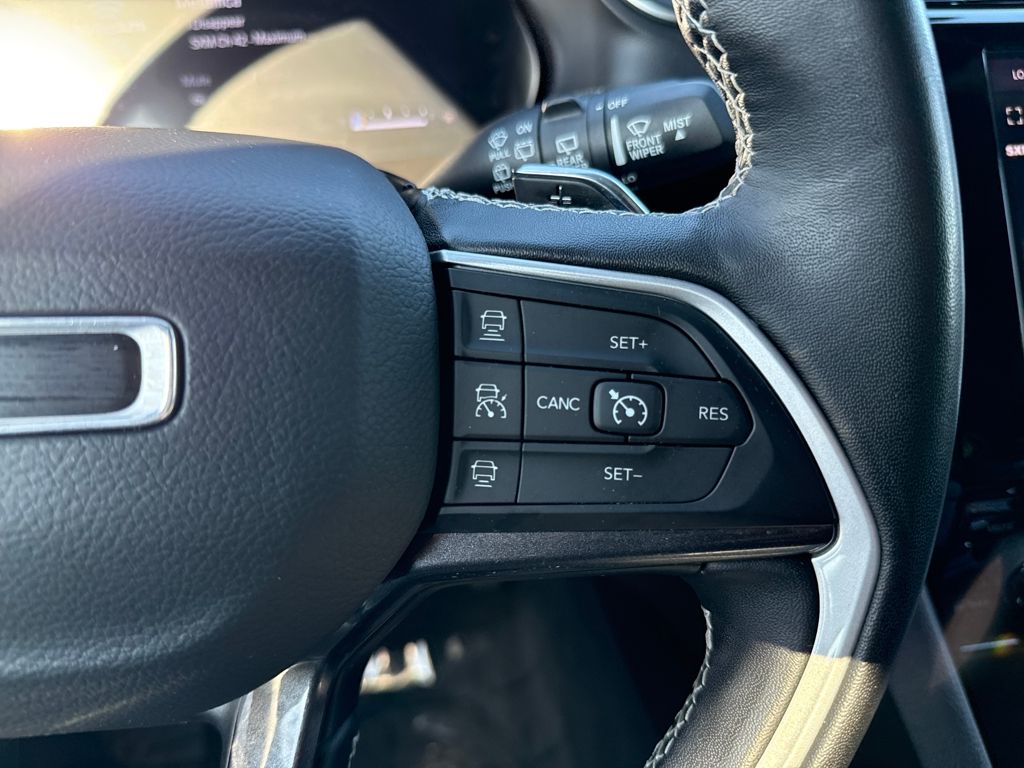 used 2022 Jeep Grand Cherokee L car, priced at $29,400