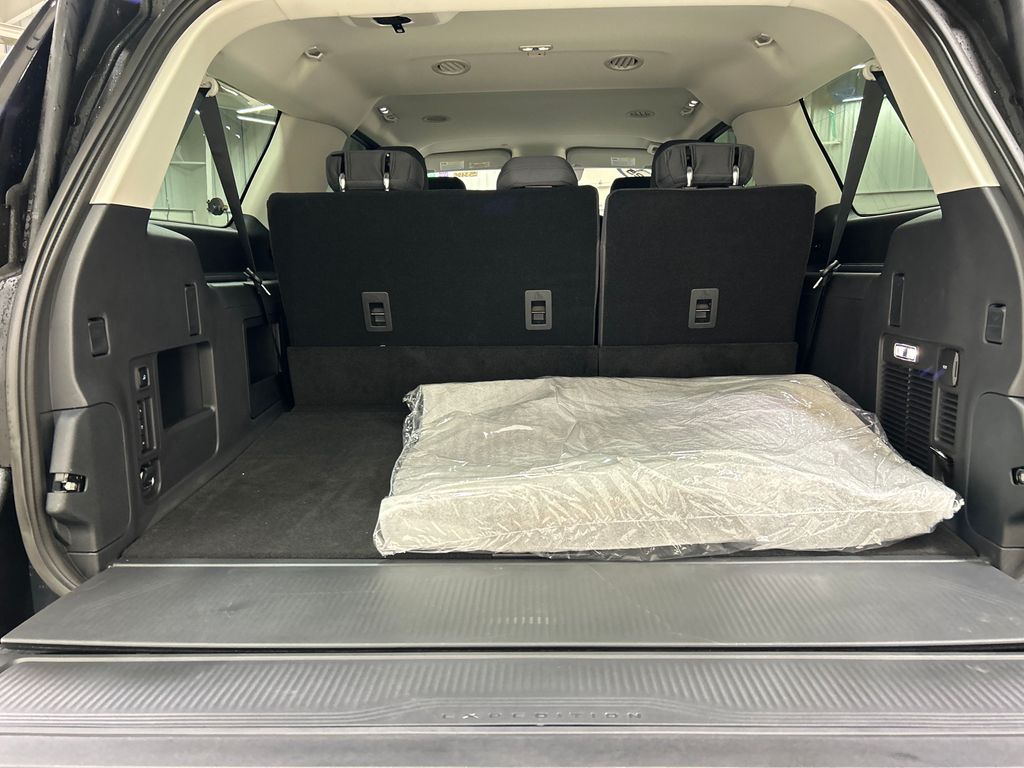new 2025 Ford Expedition Max car, priced at $70,690