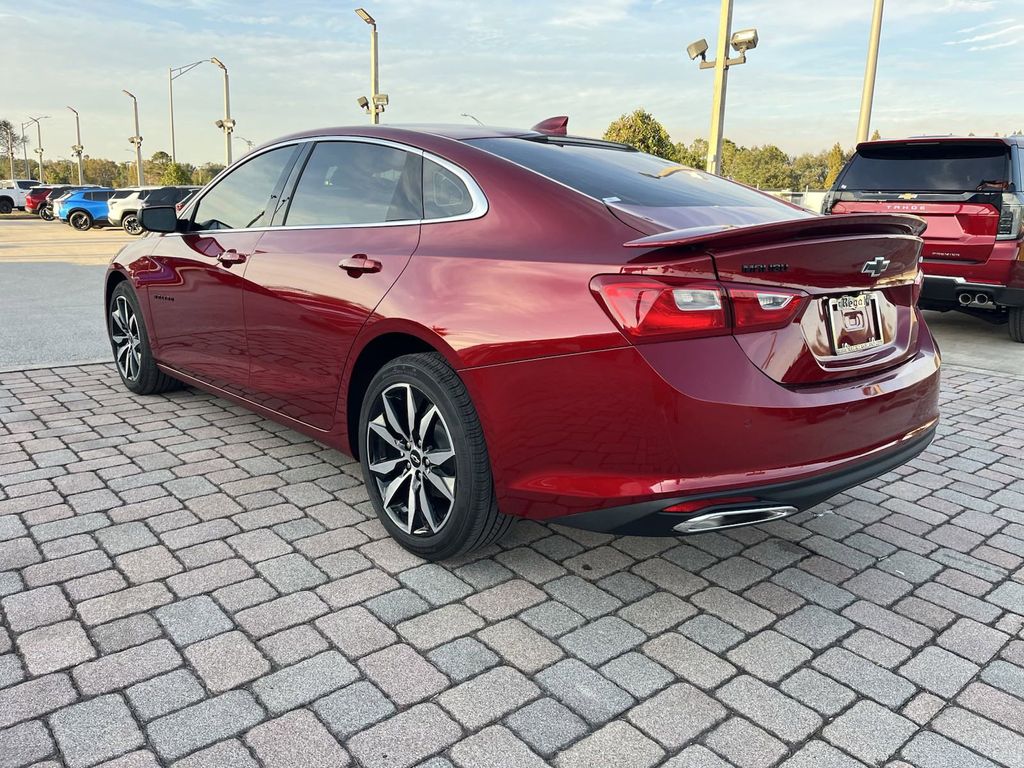 new 2025 Chevrolet Malibu car, priced at $29,015