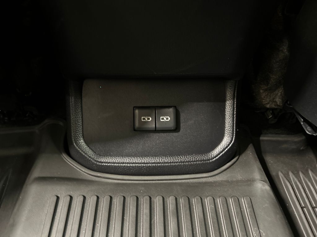 used 2023 Toyota Highlander car, priced at $42,455