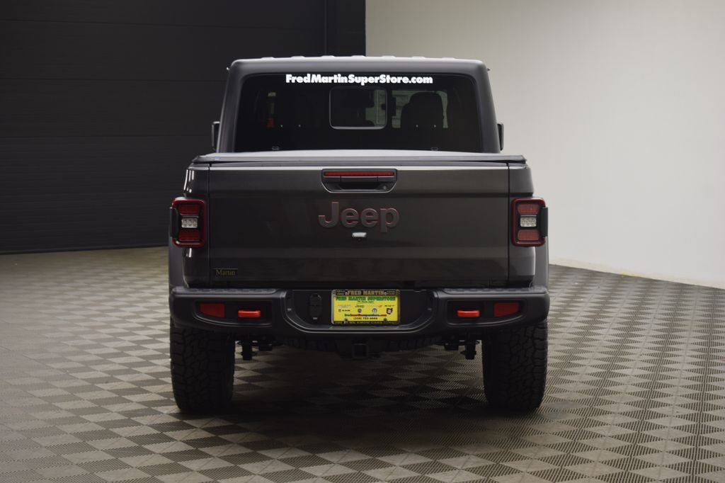 new 2025 Jeep Gladiator car, priced at $49,005