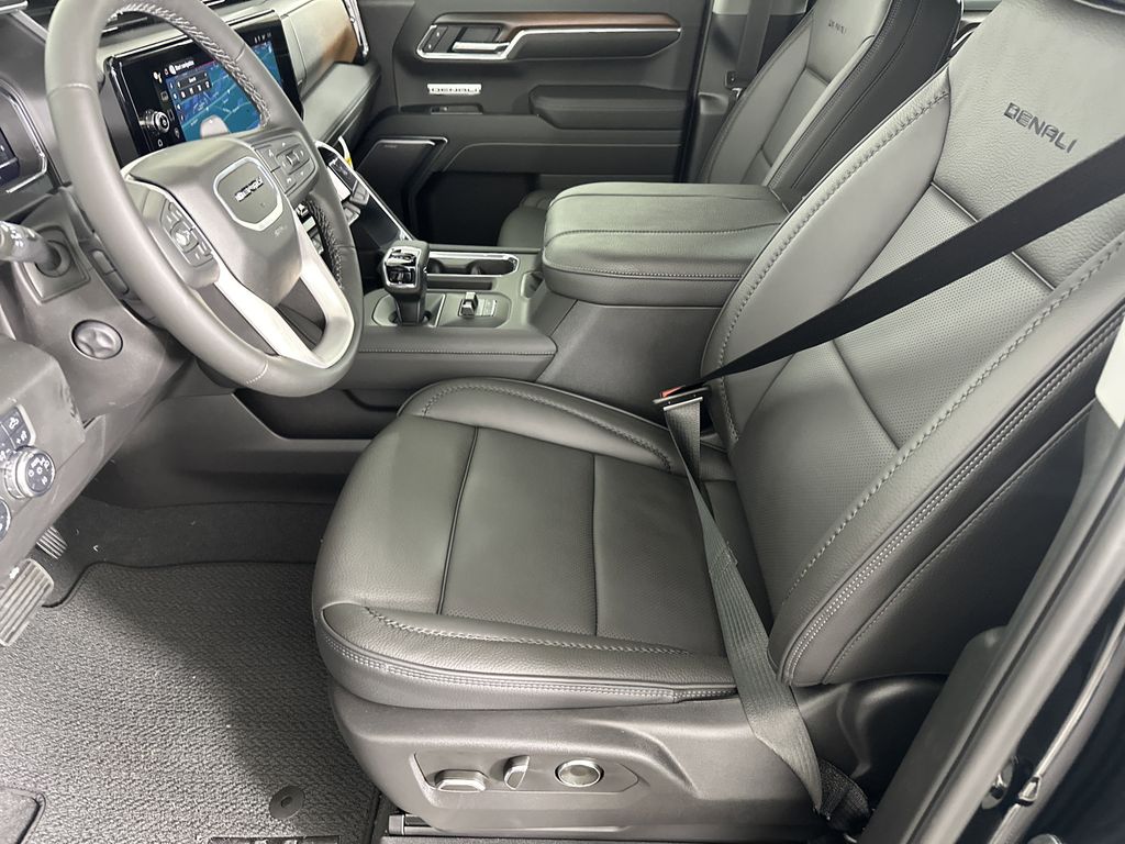 new 2025 GMC Sierra 1500 car, priced at $68,494