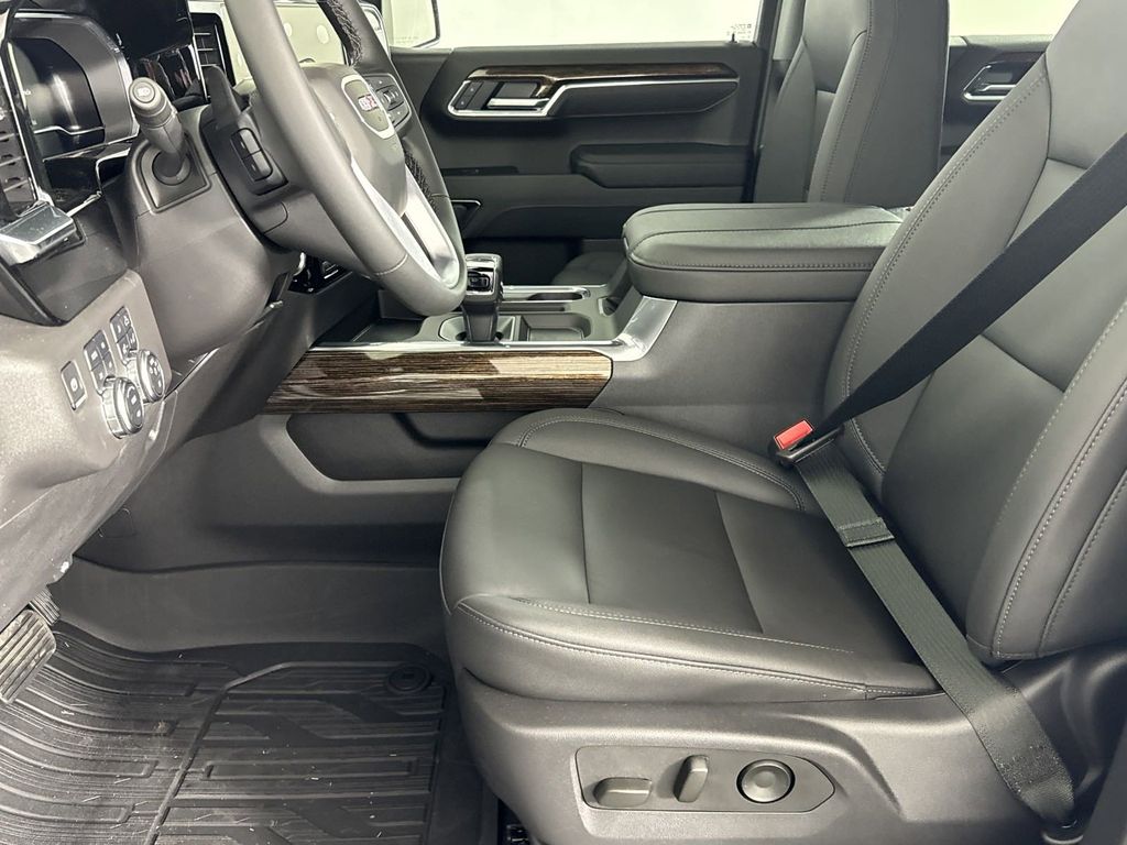 new 2025 GMC Sierra 1500 car, priced at $61,430