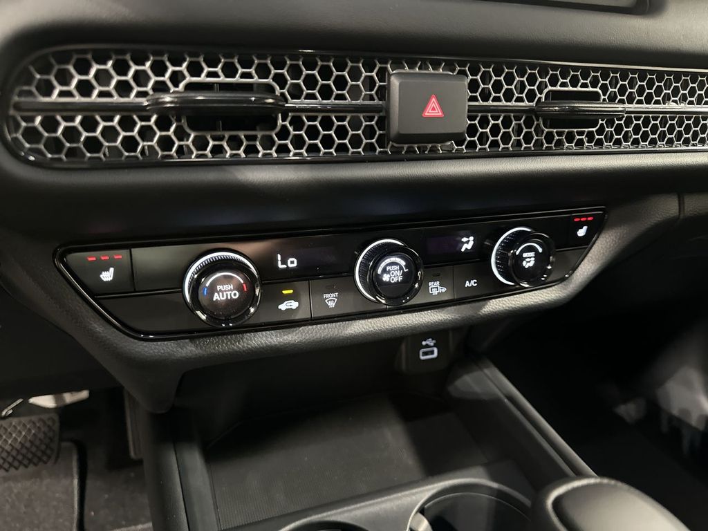 new 2025 Honda HR-V car, priced at $30,395