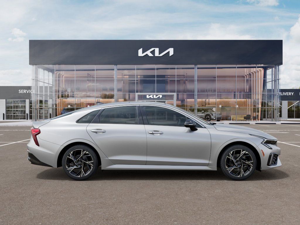 new 2025 Kia K5 car, priced at $30,179