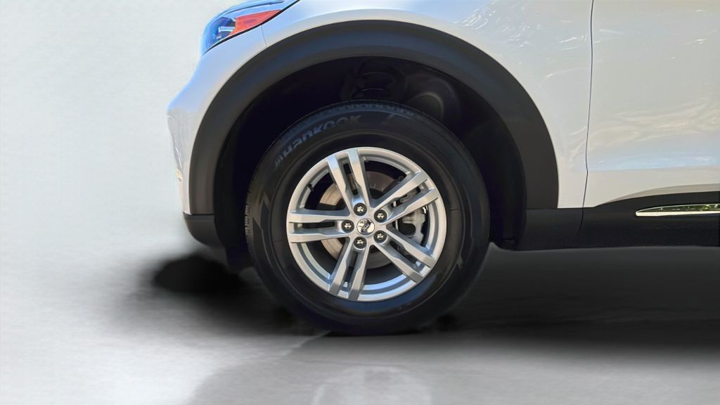 used 2021 Ford Explorer car, priced at $25,000