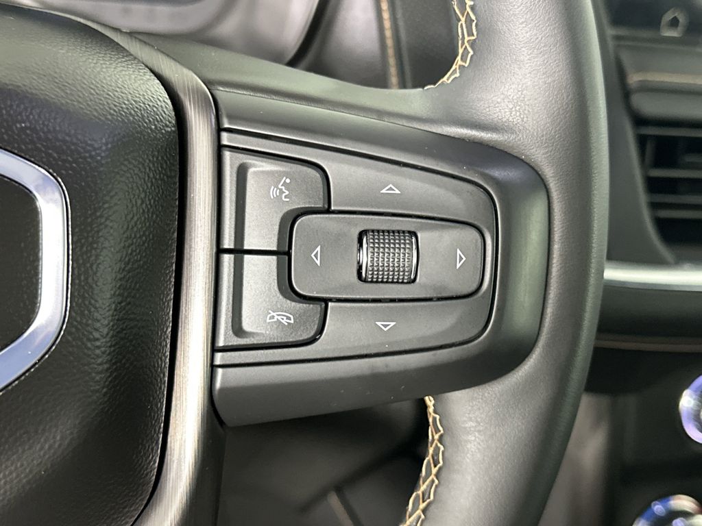 used 2024 GMC Yukon XL car, priced at $71,103