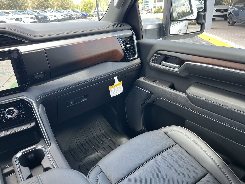 new 2025 GMC Sierra 2500HD car, priced at $79,336