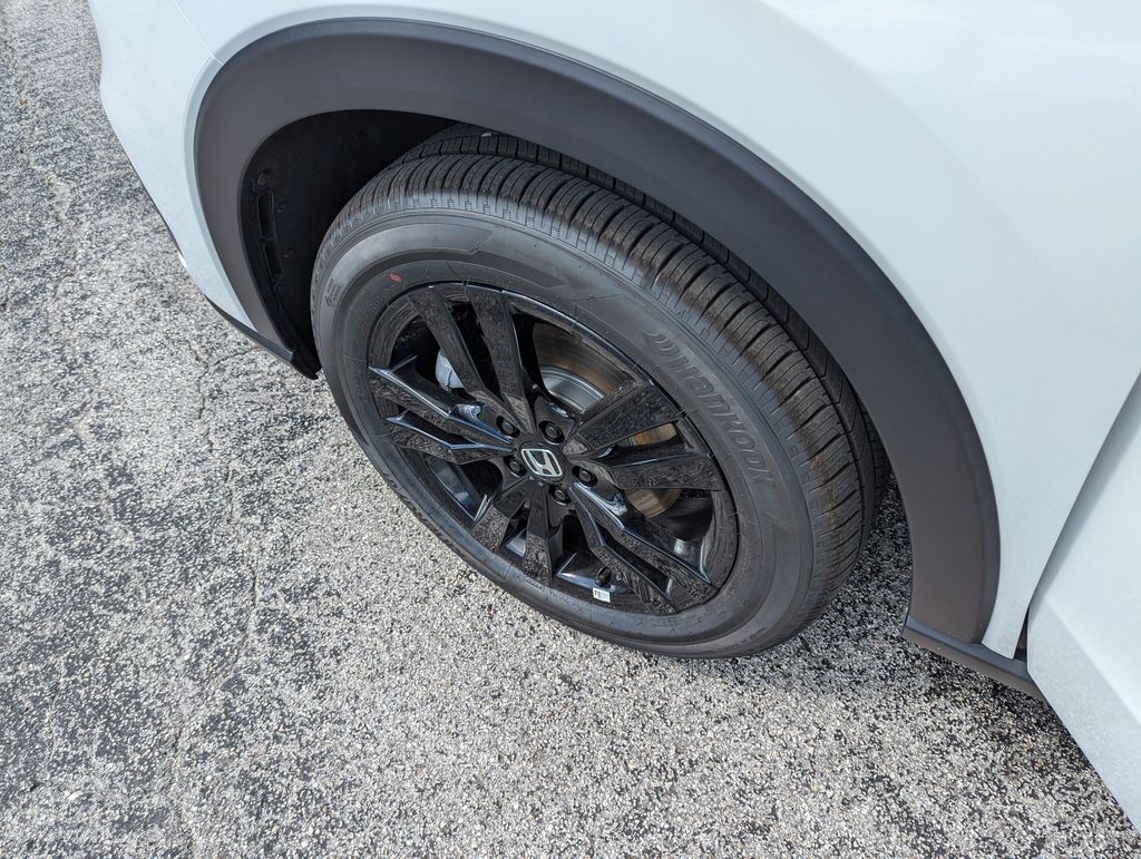 new 2026 Honda HR-V car, priced at $28,768