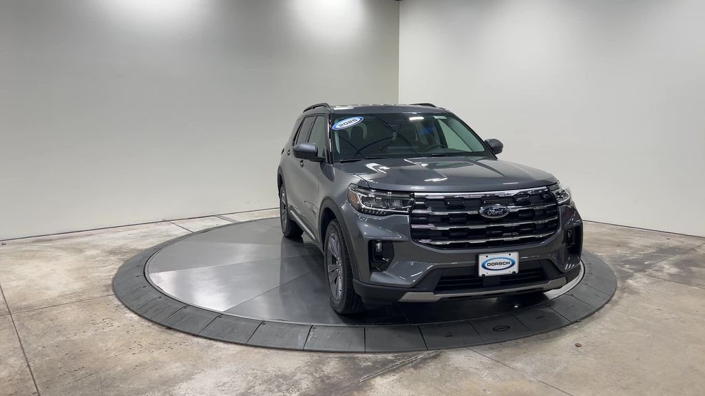 new 2025 Ford Explorer car, priced at $45,826