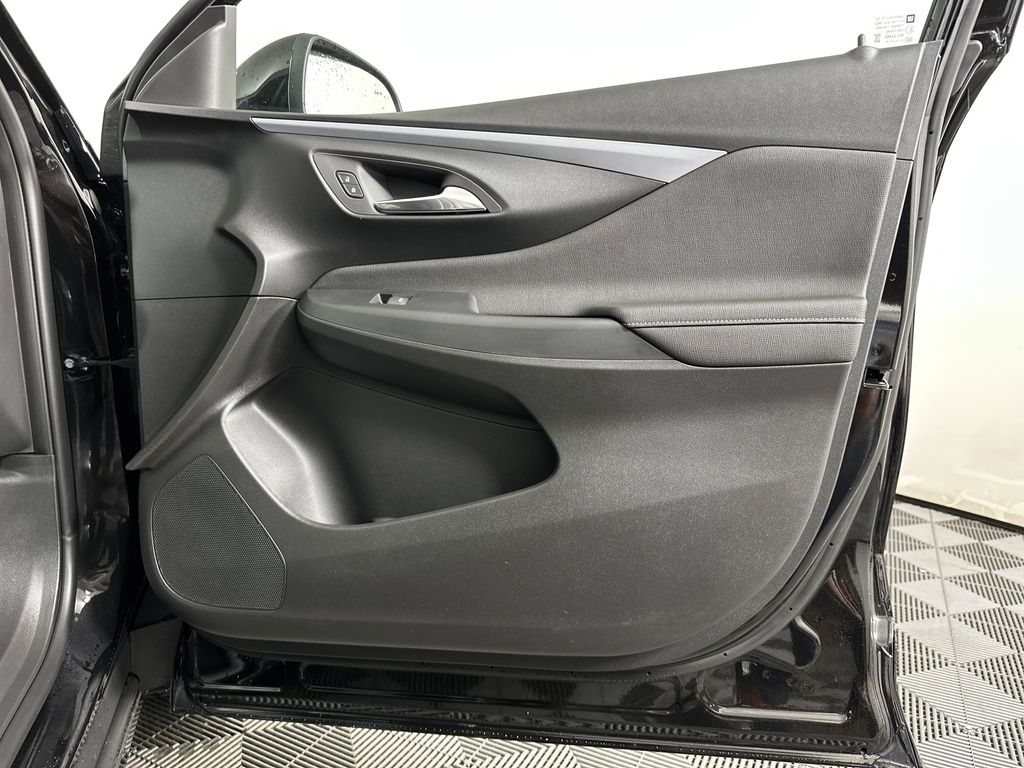 new 2025 Buick Envista car, priced at $27,375