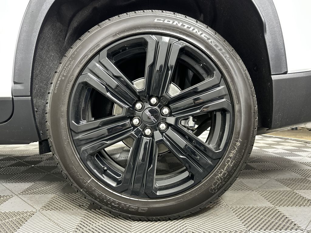 new 2025 GMC Acadia car, priced at $50,129