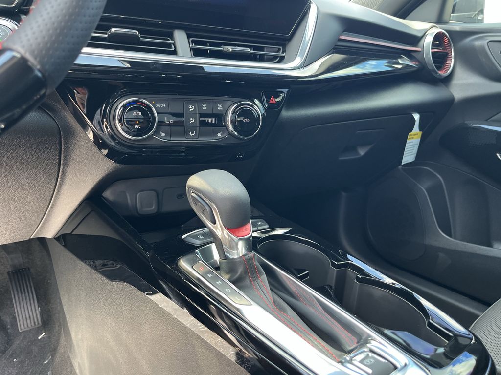 new 2025 Chevrolet Trax car, priced at $27,780