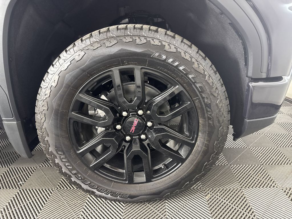 new 2025 GMC Sierra 1500 car, priced at $62,224