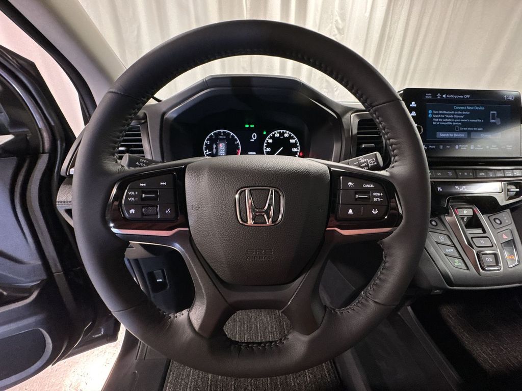 new 2026 Honda Odyssey car, priced at $44,290