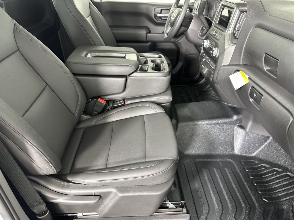 new 2025 GMC Sierra 1500 car, priced at $33,145