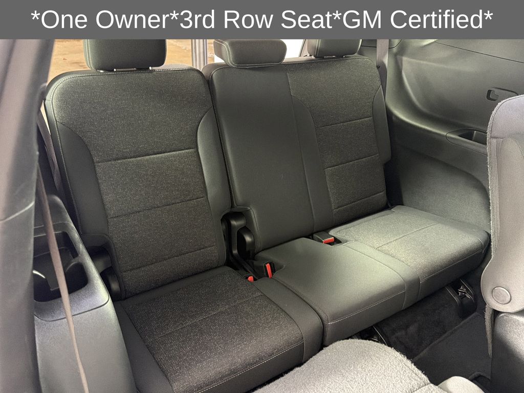 used 2024 Chevrolet Traverse car, priced at $33,333