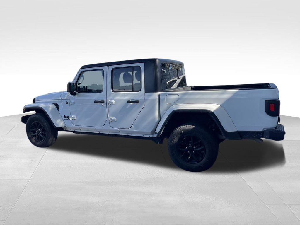 used 2022 Jeep Gladiator car, priced at $27,849