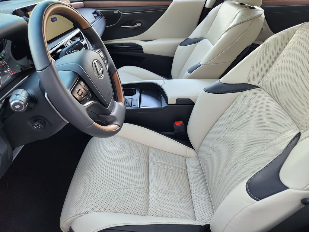 used 2025 Lexus ES car, priced at $53,711