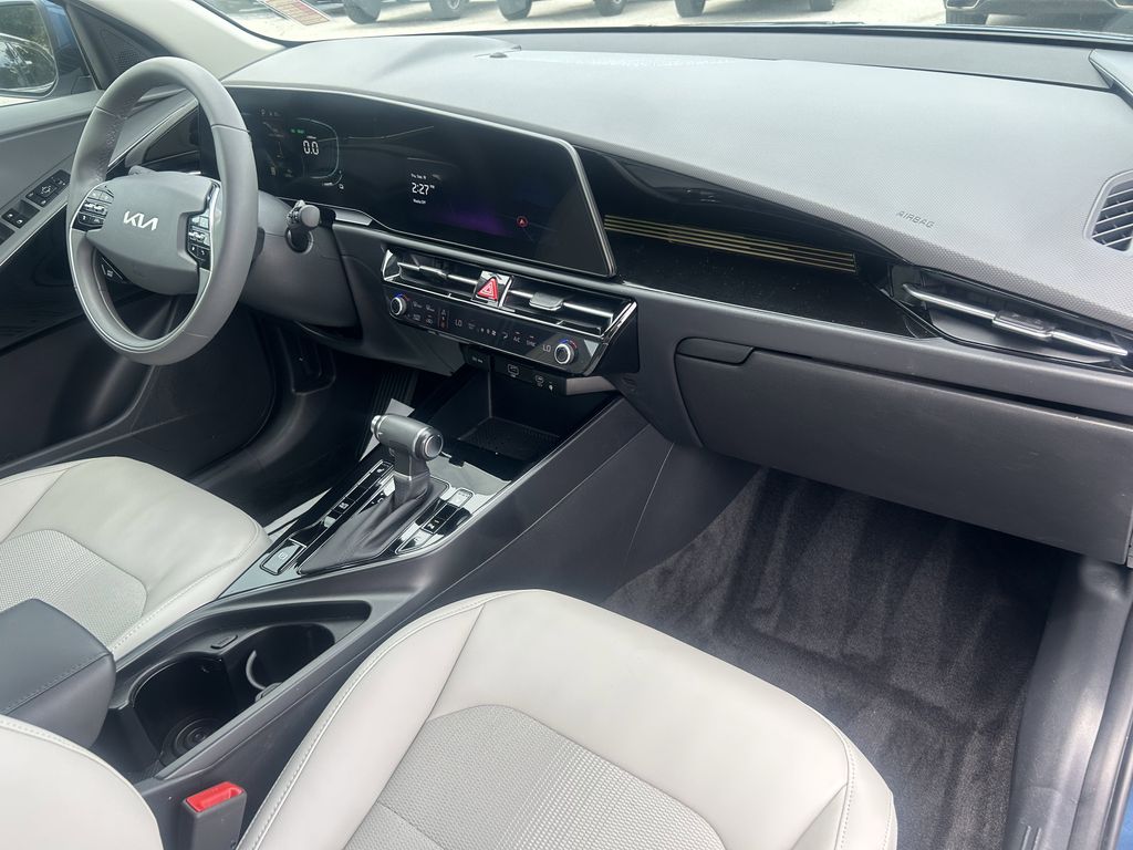 used 2025 Kia Niro car, priced at $23,497