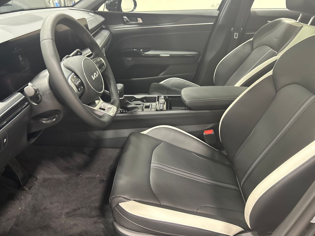 new 2025 Kia K5 car, priced at $31,612