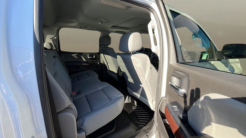 used 2018 GMC Sierra 1500 car, priced at $32,000