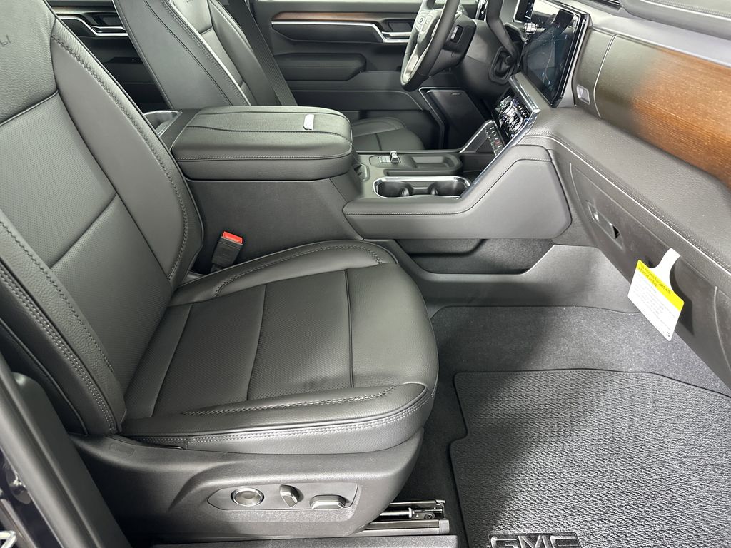 new 2025 GMC Sierra 2500HD car, priced at $86,034