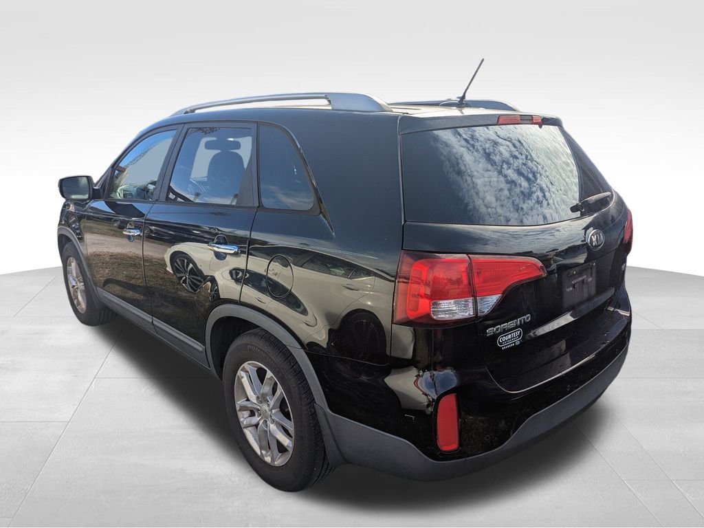used 2015 Kia Sorento car, priced at $9,291