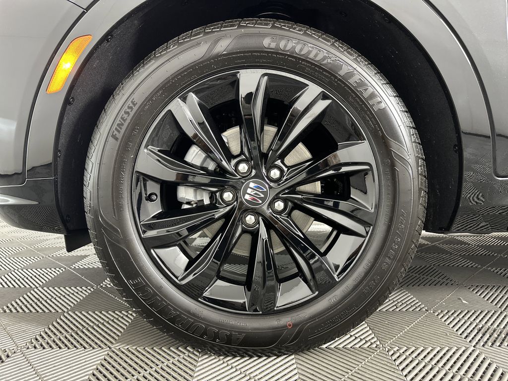 new 2025 Buick Envista car, priced at $29,570