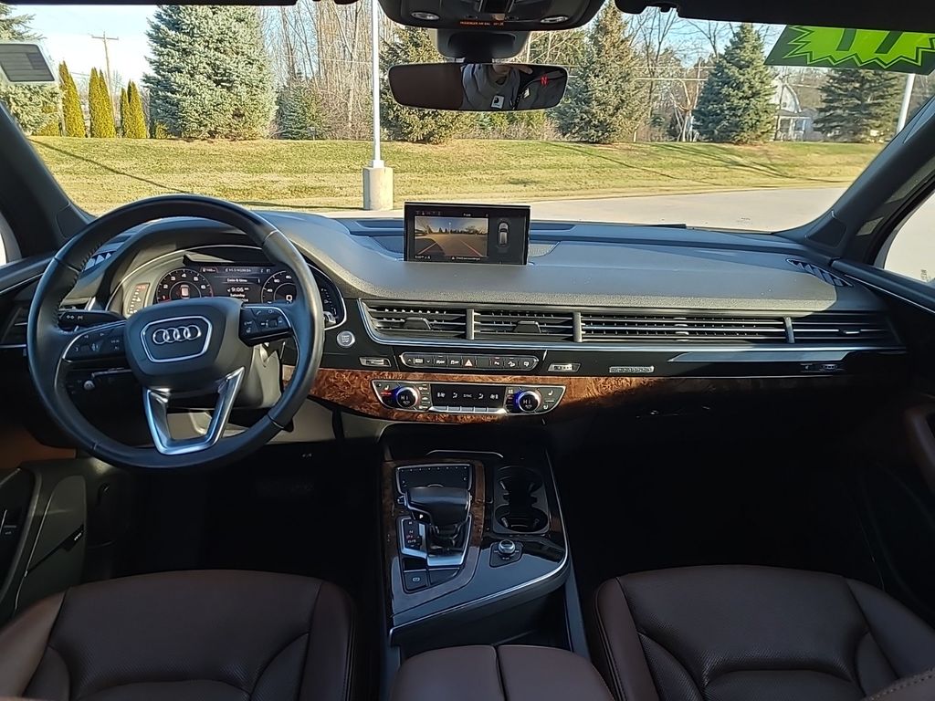 used 2017 Audi Q7 car, priced at $17,035