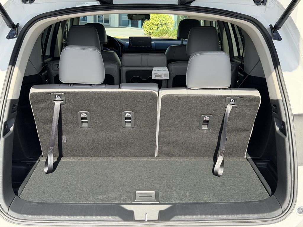 new 2025 Honda Pilot car, priced at $49,265