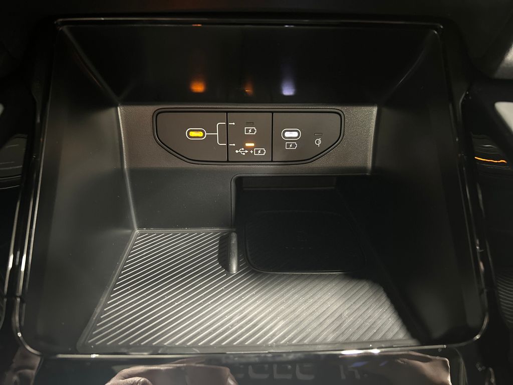 new 2025 Kia Sorento car, priced at $44,714